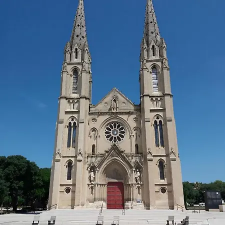 Le Couchou דירה